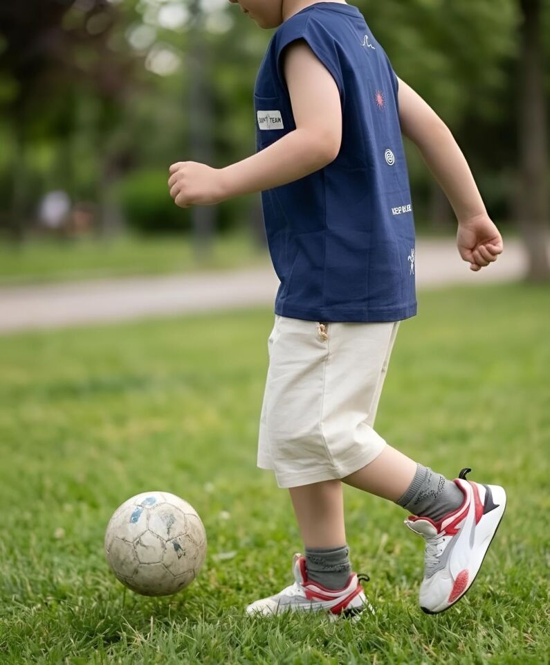 Erkek Çocuk Cepli Baskılı Atlet Diz Altı Şort Takım